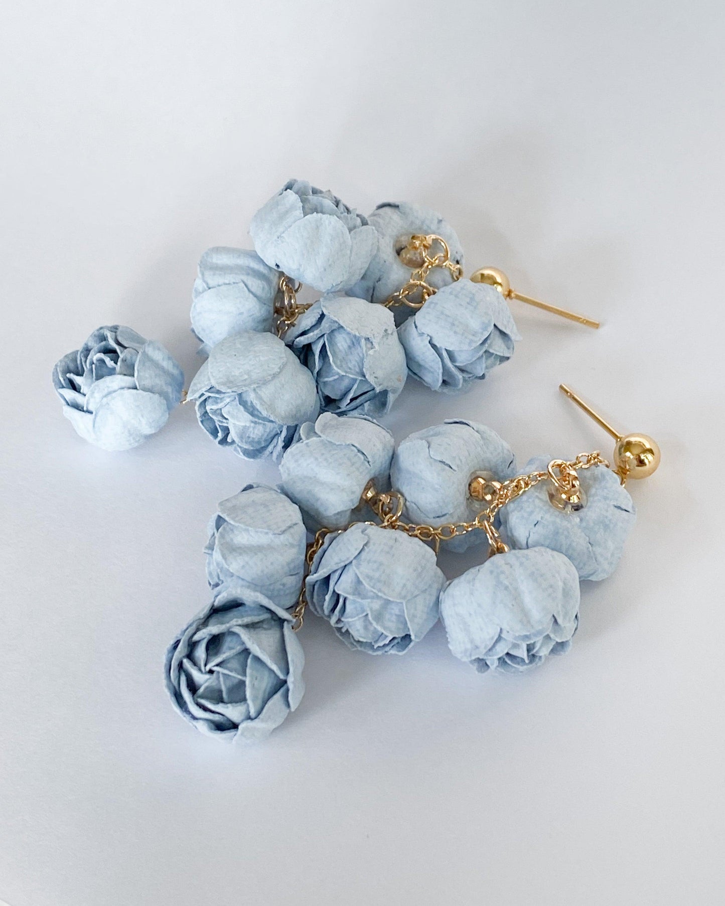Helena floral statement earrings - Ollijewelry
