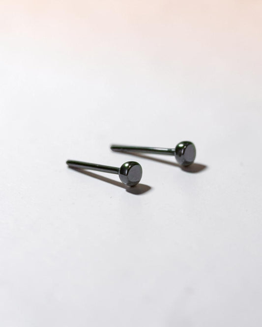 Super tiny studs - Bio ceramic