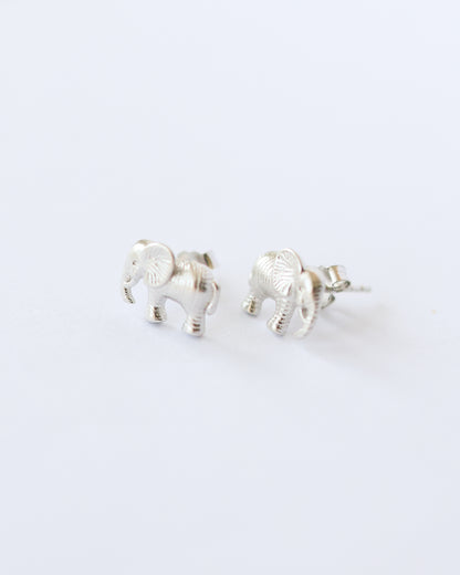 Elephant stud earrings in 925 sterling silver