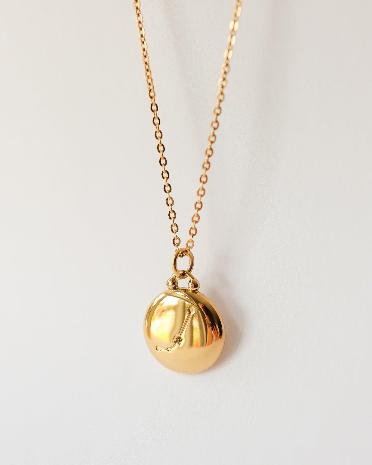 Stainless Steel Zodiac Necklace – Celestial Zodiac Sign Pendant