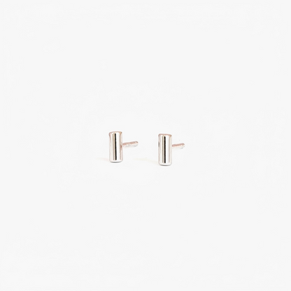 Bar stud earrings in 925 sterling silver