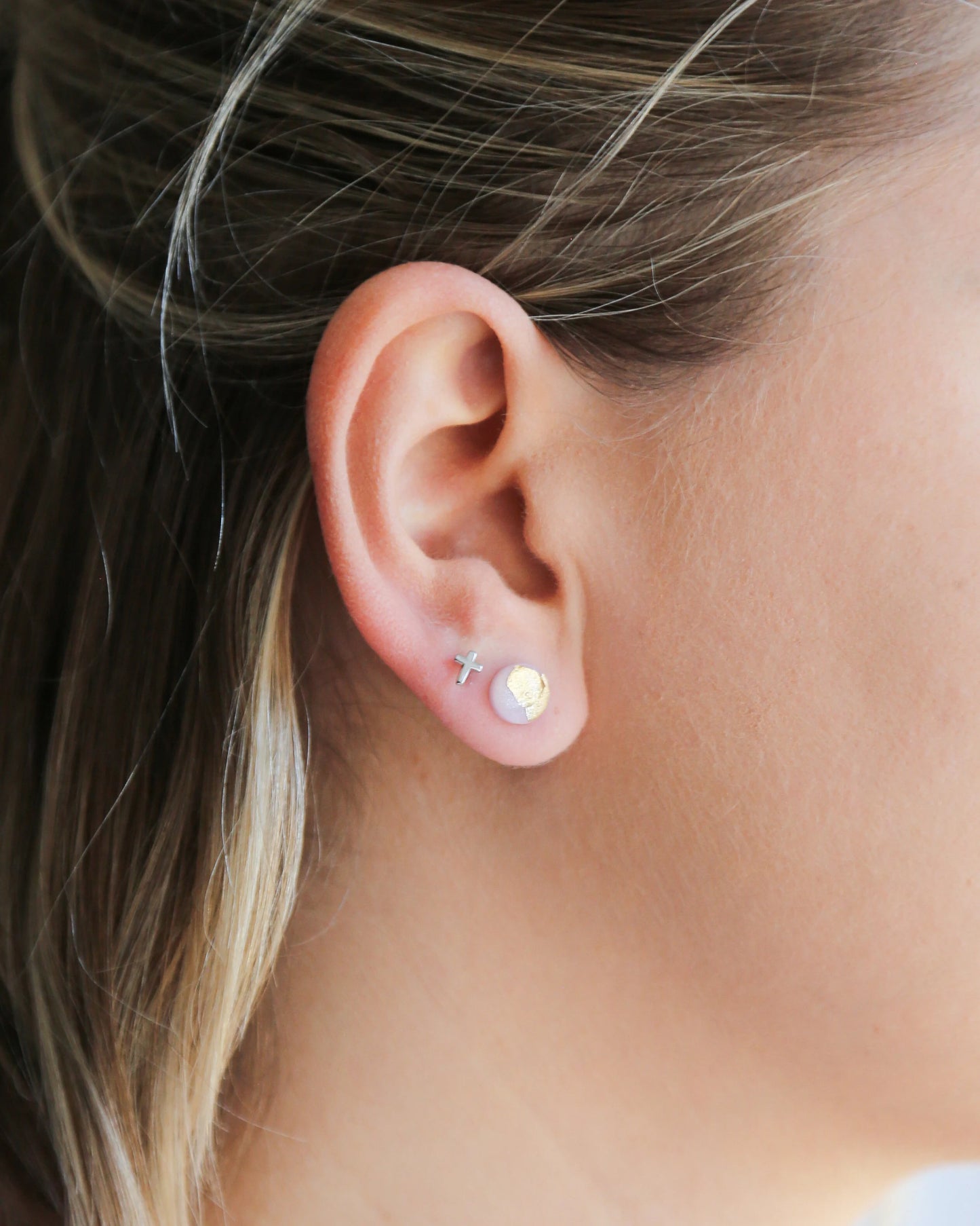 Blush pink stud earrings - Ollijewelry