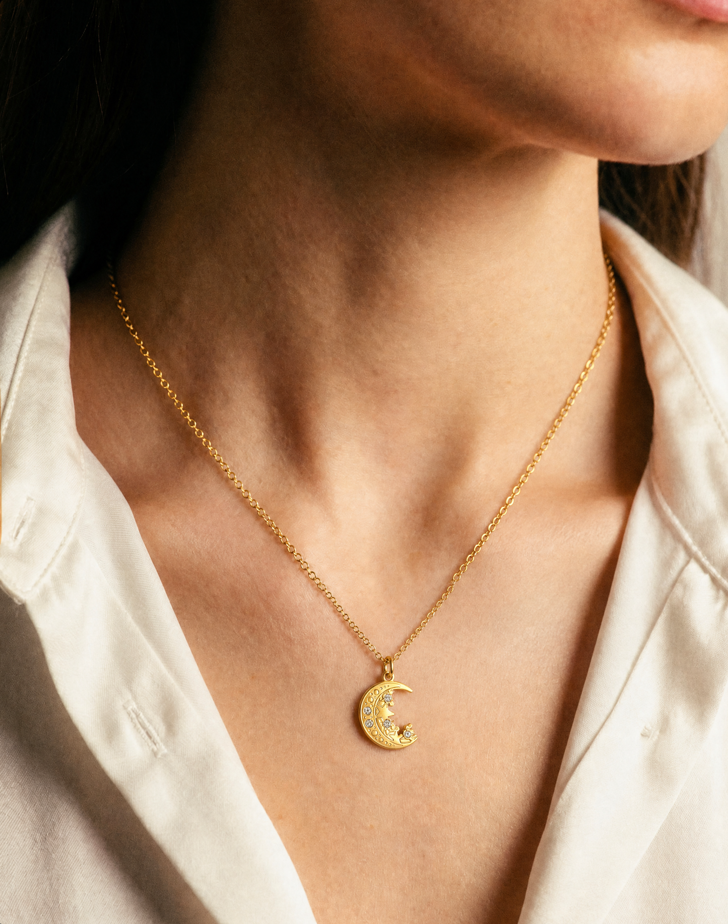 18K Gold Plated Stainless Steel Half Moon Necklace – Celestial Crescent Moon Pendant