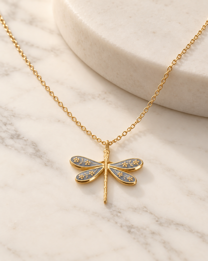 Collier en acier inoxydable avec pendentif libellule