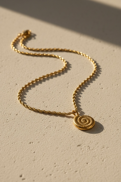 Collier à maillons avec pendentif escargot mignon