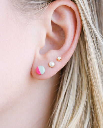 Boucles d'oreilles délicates menthe et fuchsia