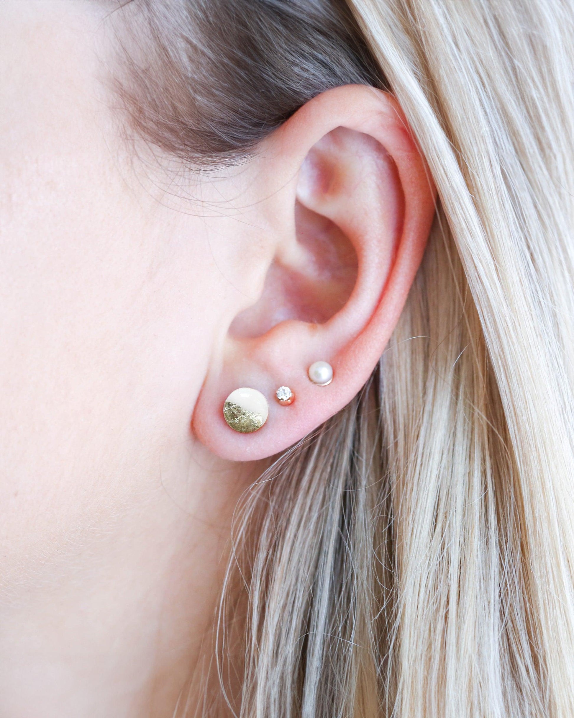 Champagne gold studs - Ollijewelry