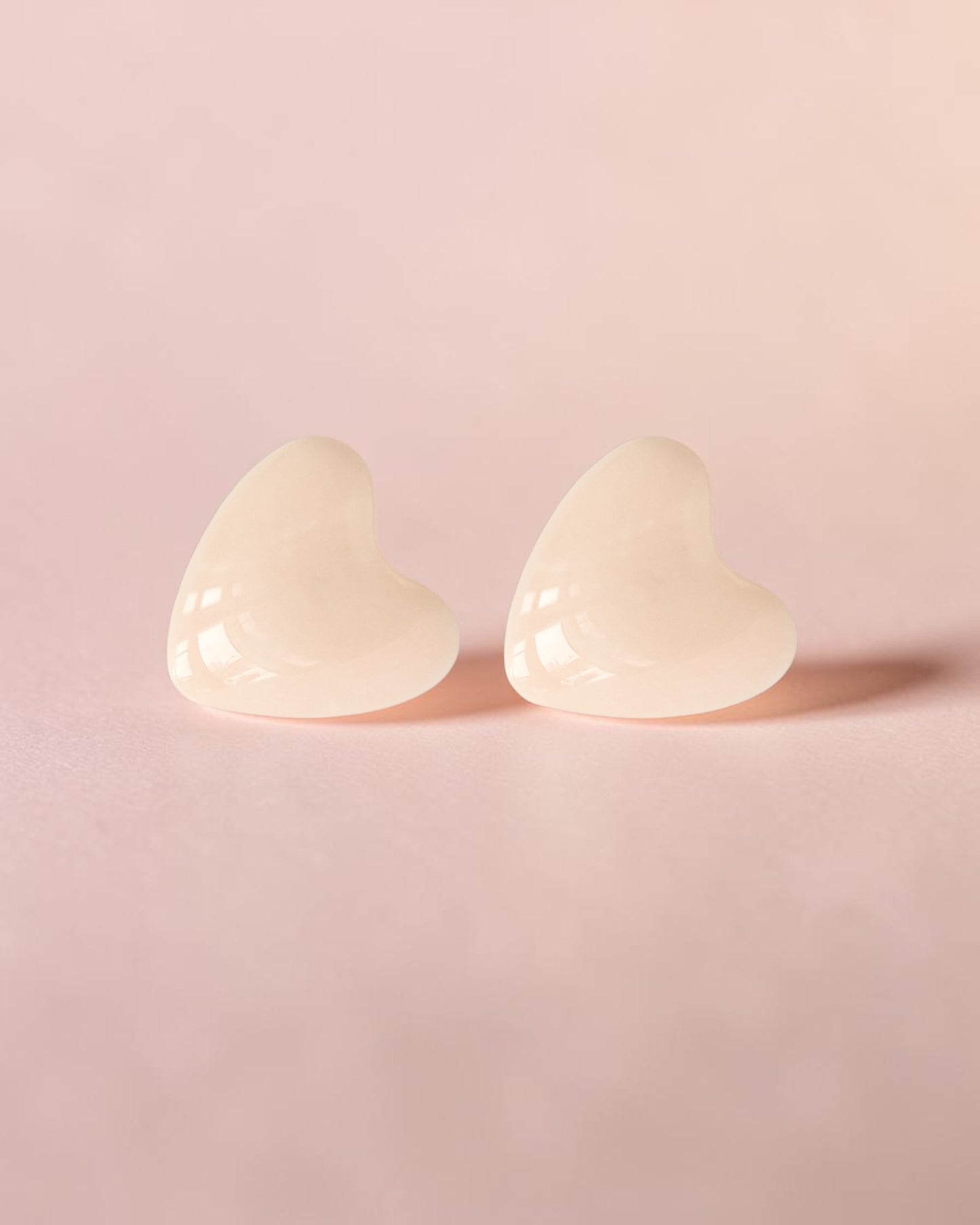 Delicate heart studs earrings