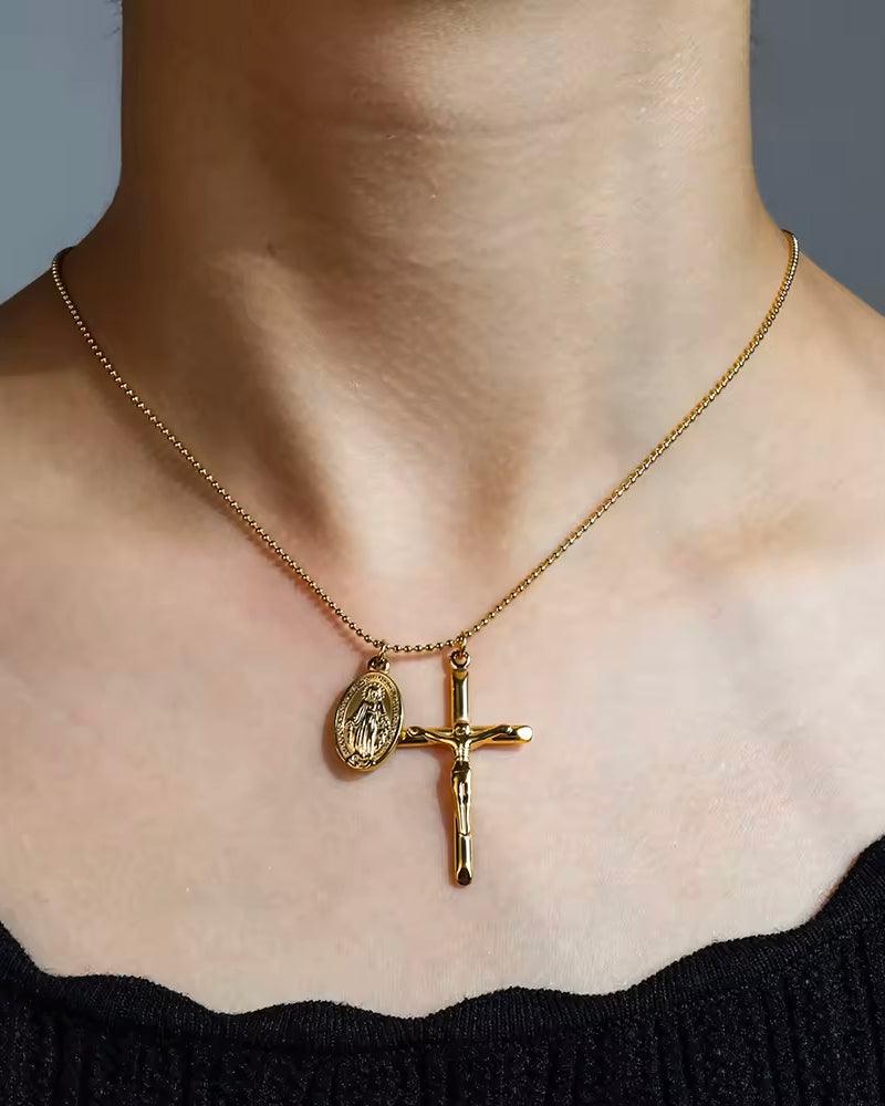 Elegant Gold Plated Cross Oval Pendant Choker Necklace in Stainless Steel - Ollijewelry