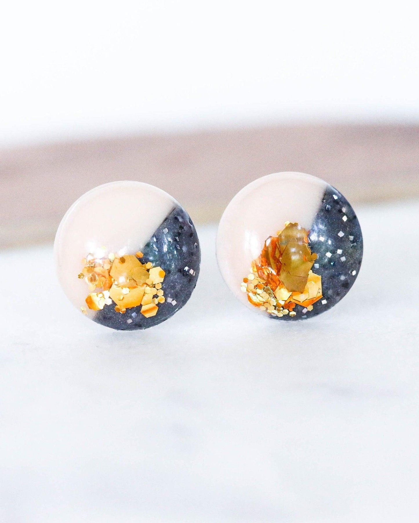 Granite and champagne earrings Hypoallergenic surgical steel studs - Ollijewelry