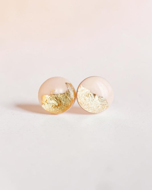 Clous d'oreilles en or champagne