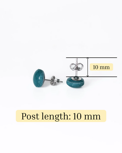 Boucles d'oreilles clous vertes à paillettes étoilées 8mm