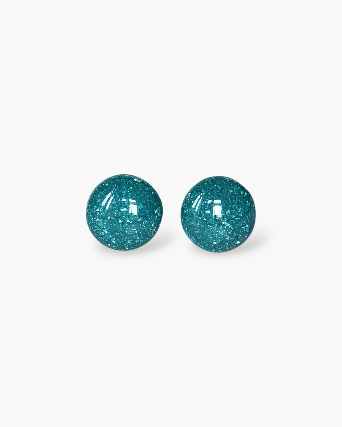 Green stud earrings with stellar glitter 8mm - Handmade jewelry