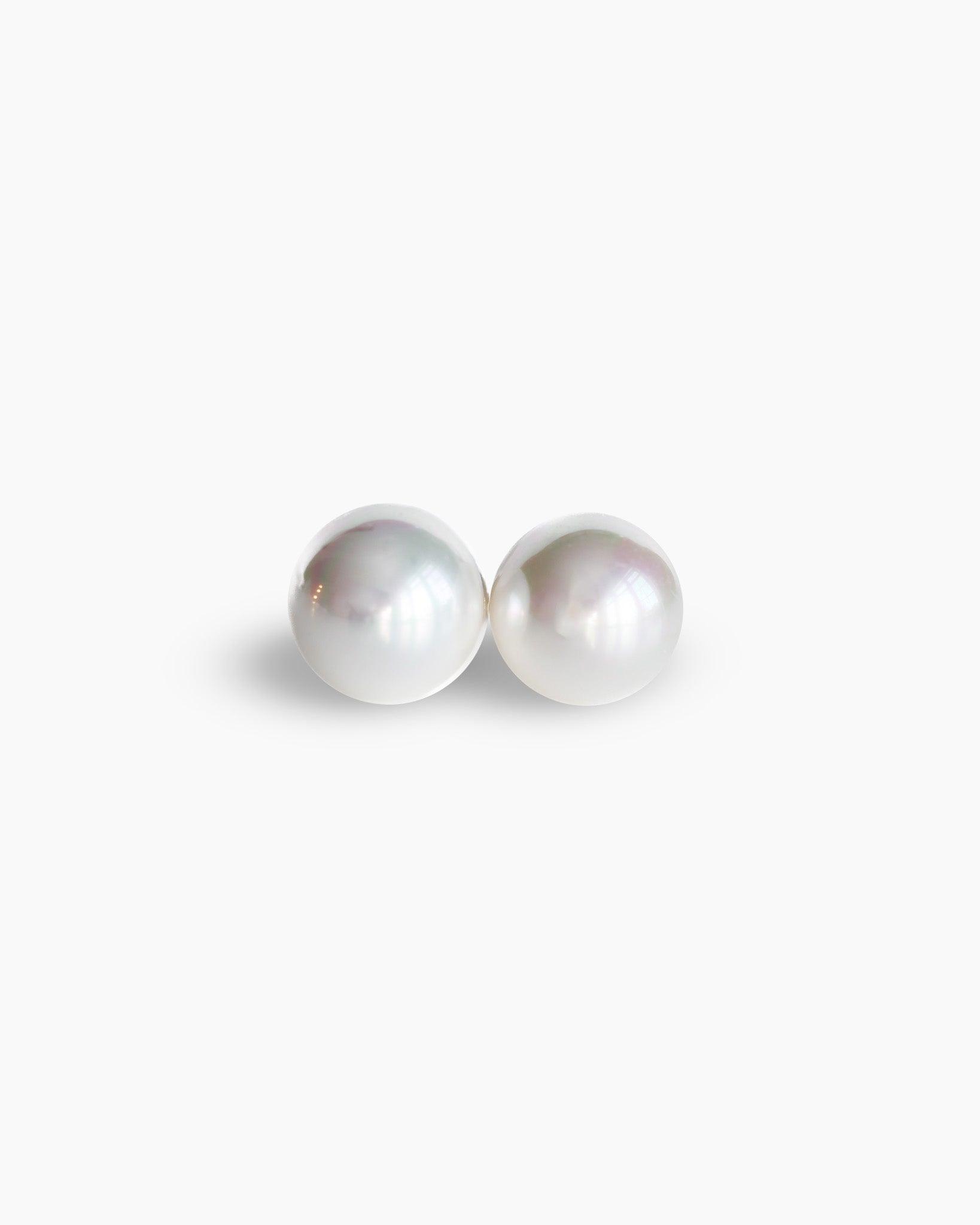 Pearl Stud Earrings with silver posts - 8mm - Ollijewelry