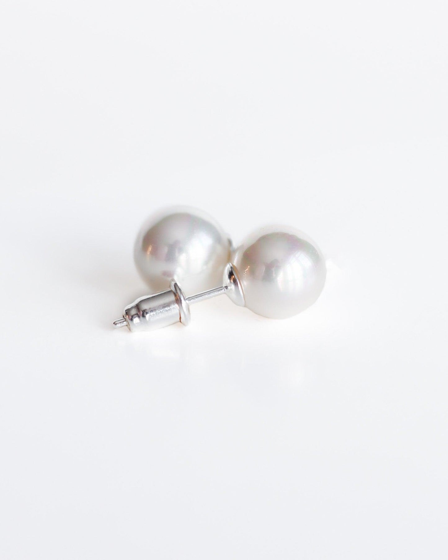 Pearl Stud Earrings with silver posts - 8mm - Ollijewelry