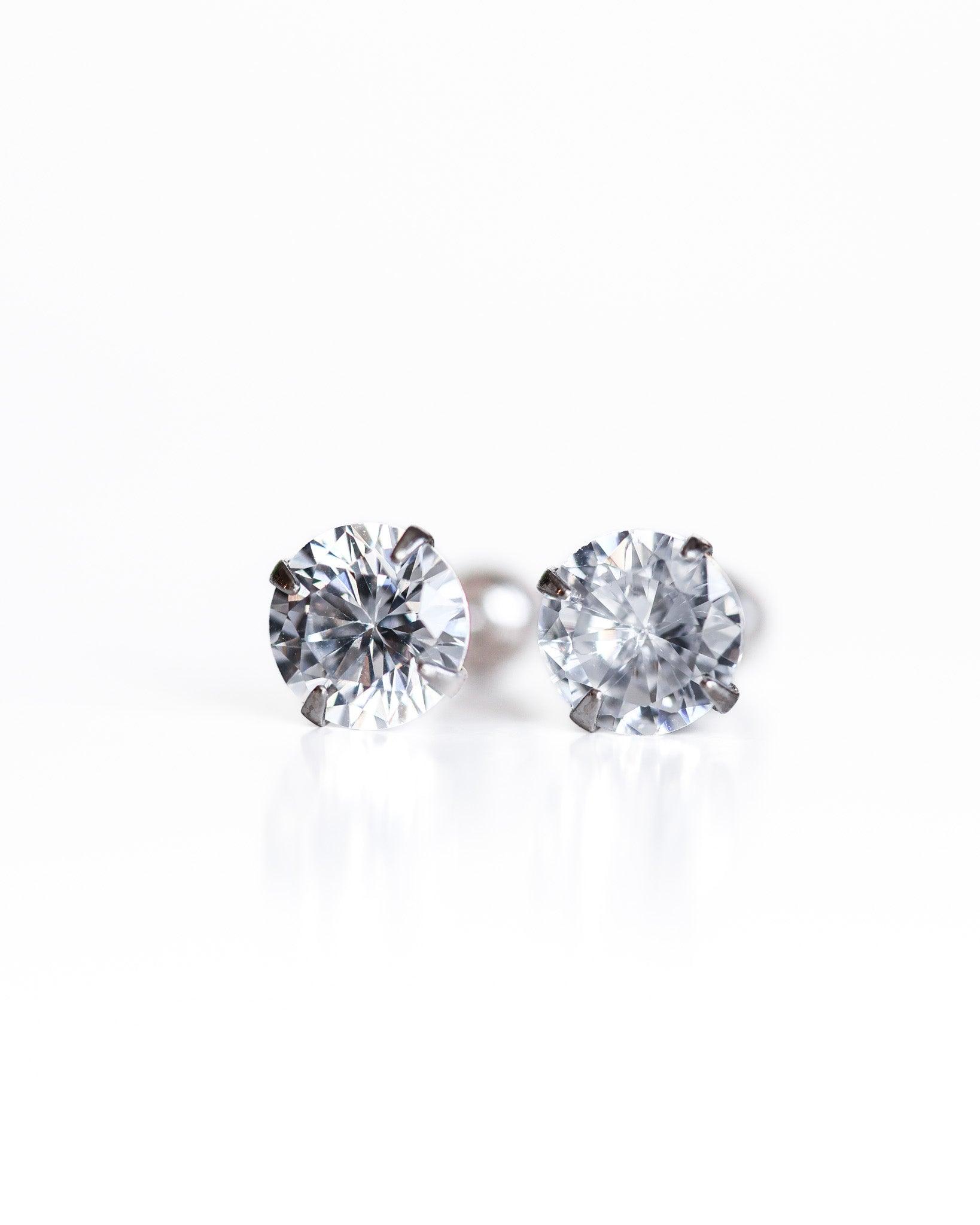 Stud Earrings with Cubic Zirconia in Sterling Silver with Screw ball backs - Ollijewelry