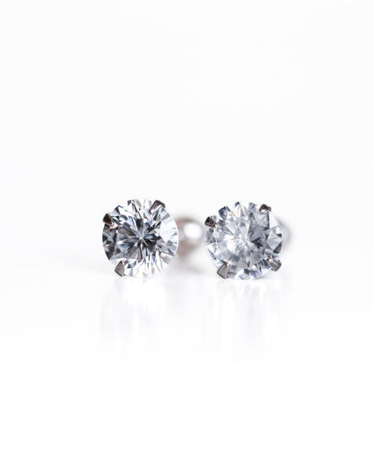 Stud Earrings with Cubic Zirconia in Sterling Silver with Screw ball backs - Ollijewelry