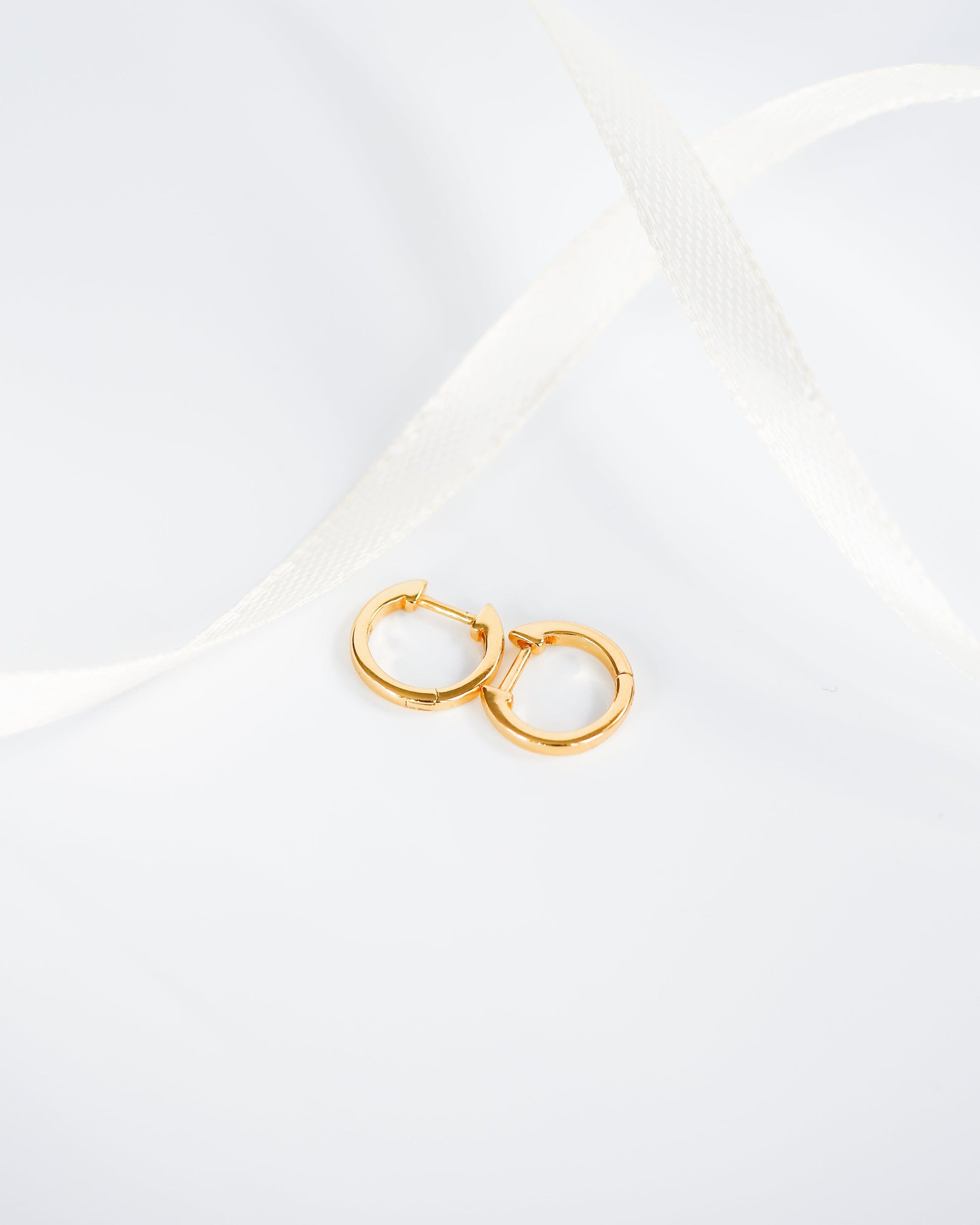 Tiny 18k gold hoop earrings Ollijewelry