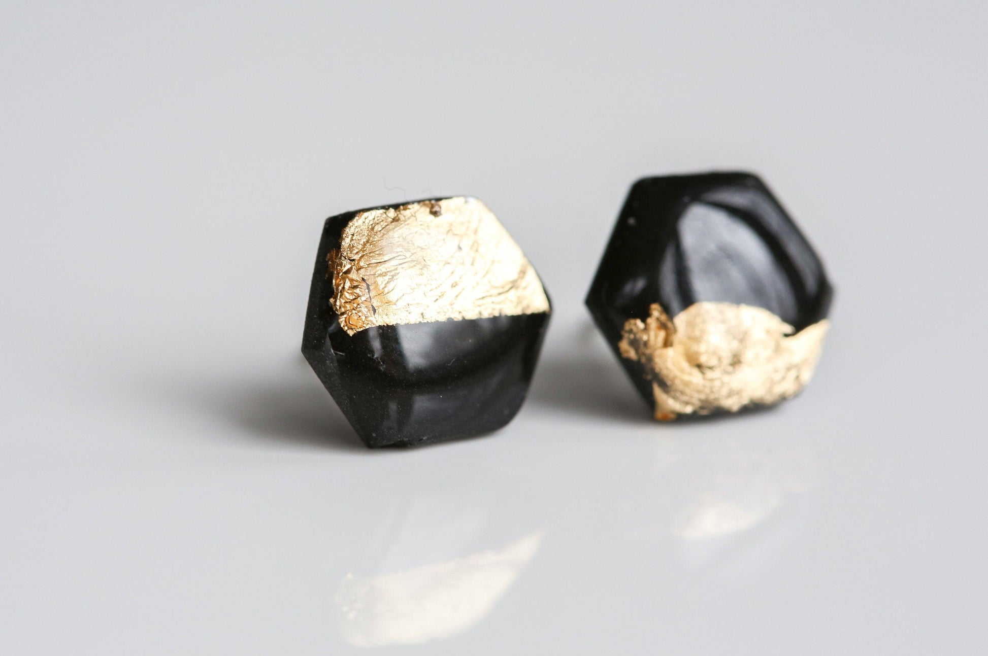 Black and gold hexagon stud earrings - Ollijewelry