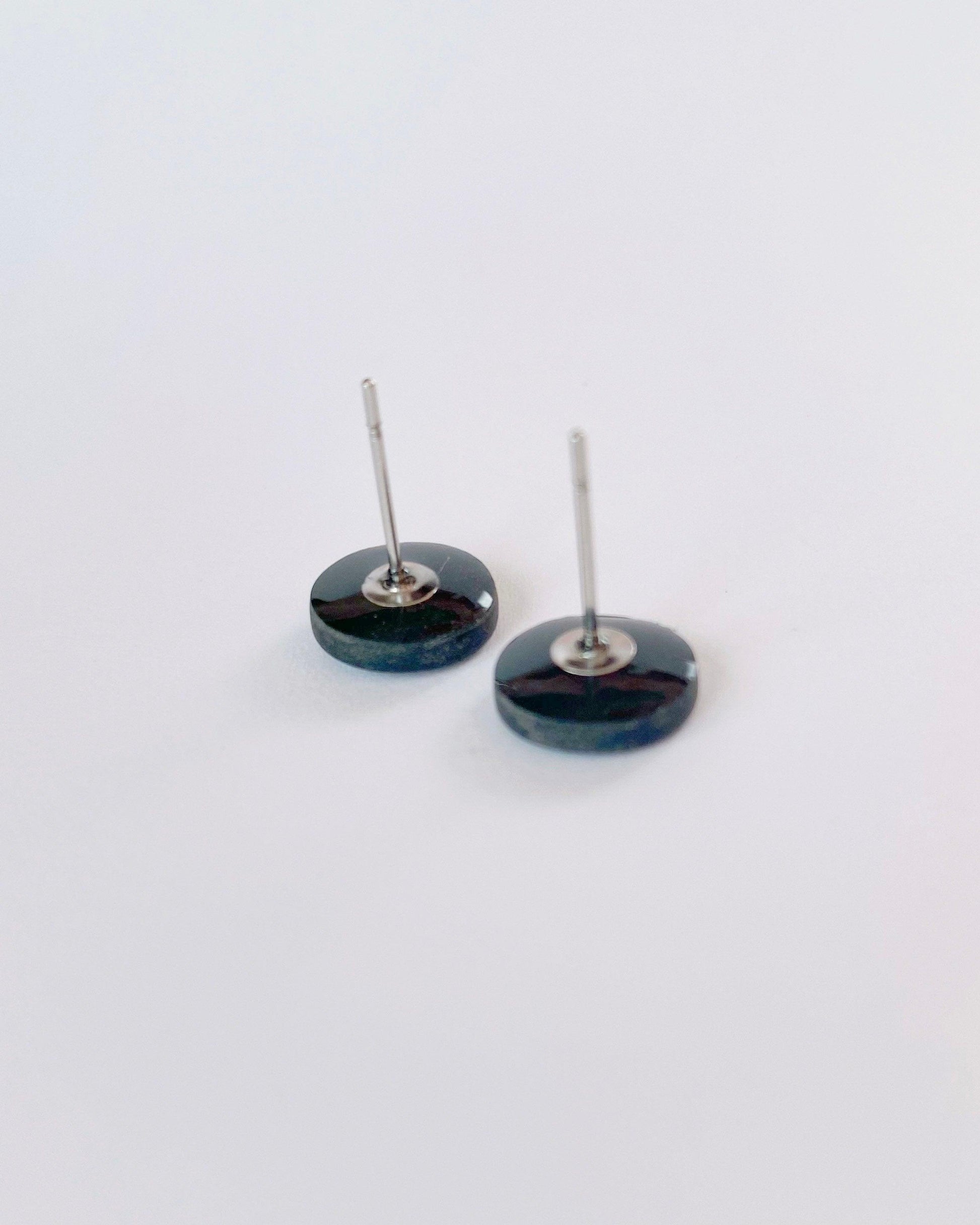 Black matt stud earrings - Ollijewelry