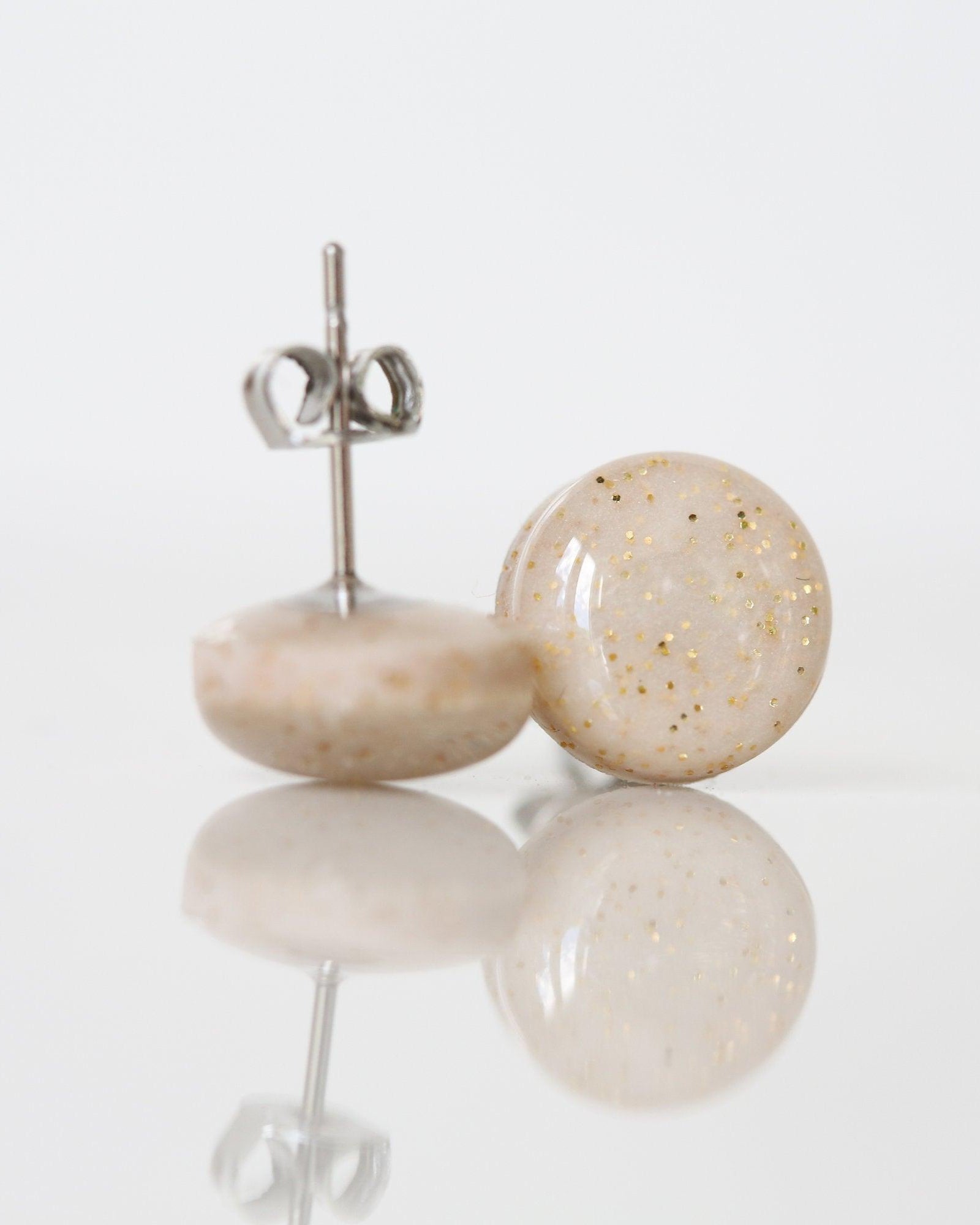 Champagne stud earrings - Ollijewelry