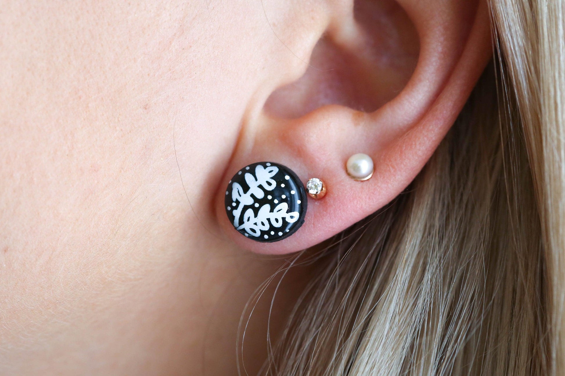 Delicate hand painted studs - Ollijewelry