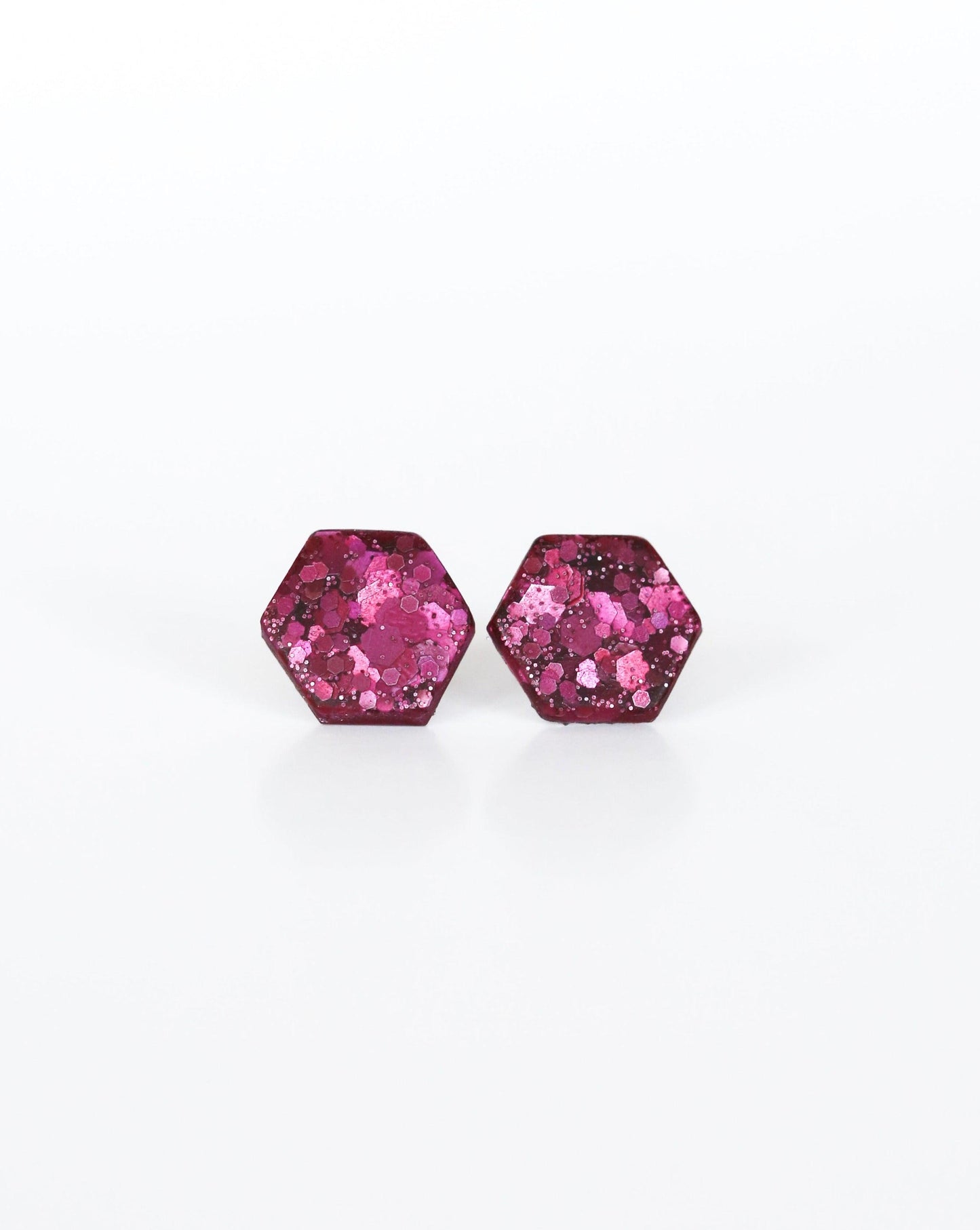 Delicate matt hexagon stud earrings - Ollijewelry