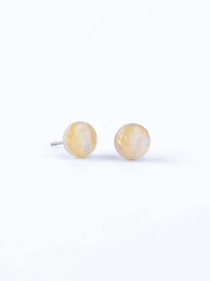Delicate pearl stud earrings - Ollijewelry