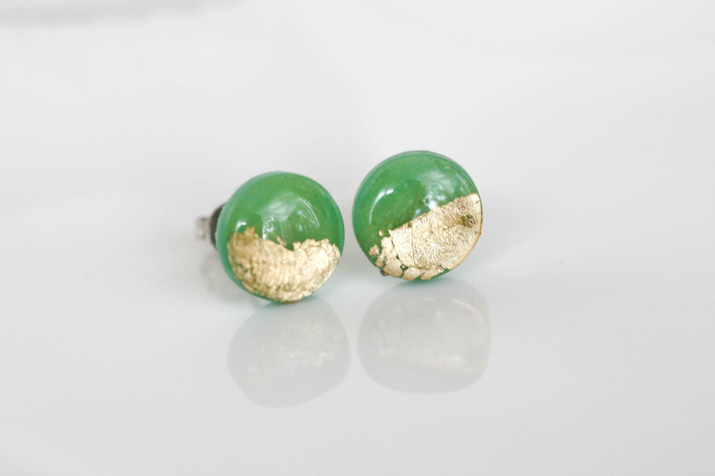 Emerald green surgical steel earrings, Handmade jewelry - Ollijewelry