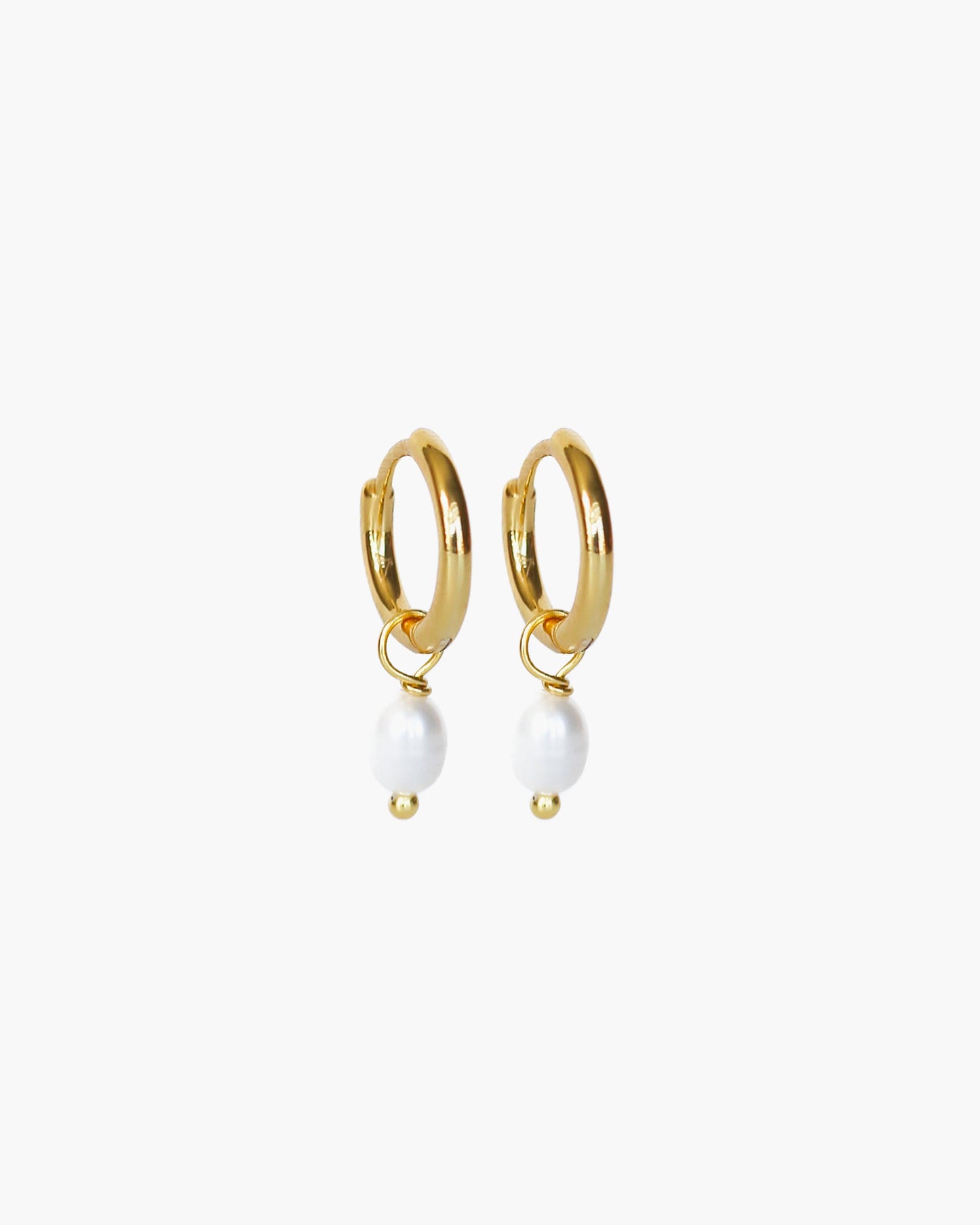 Gold hoops earrings with freshwater pearls - Ollijewelry