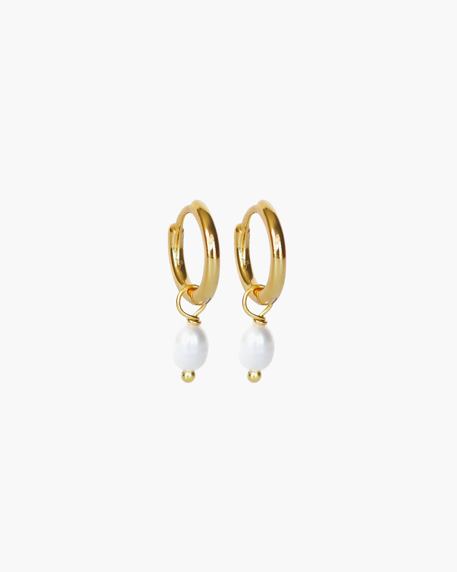 Gold hoops earrings with freshwater pearls - Ollijewelry