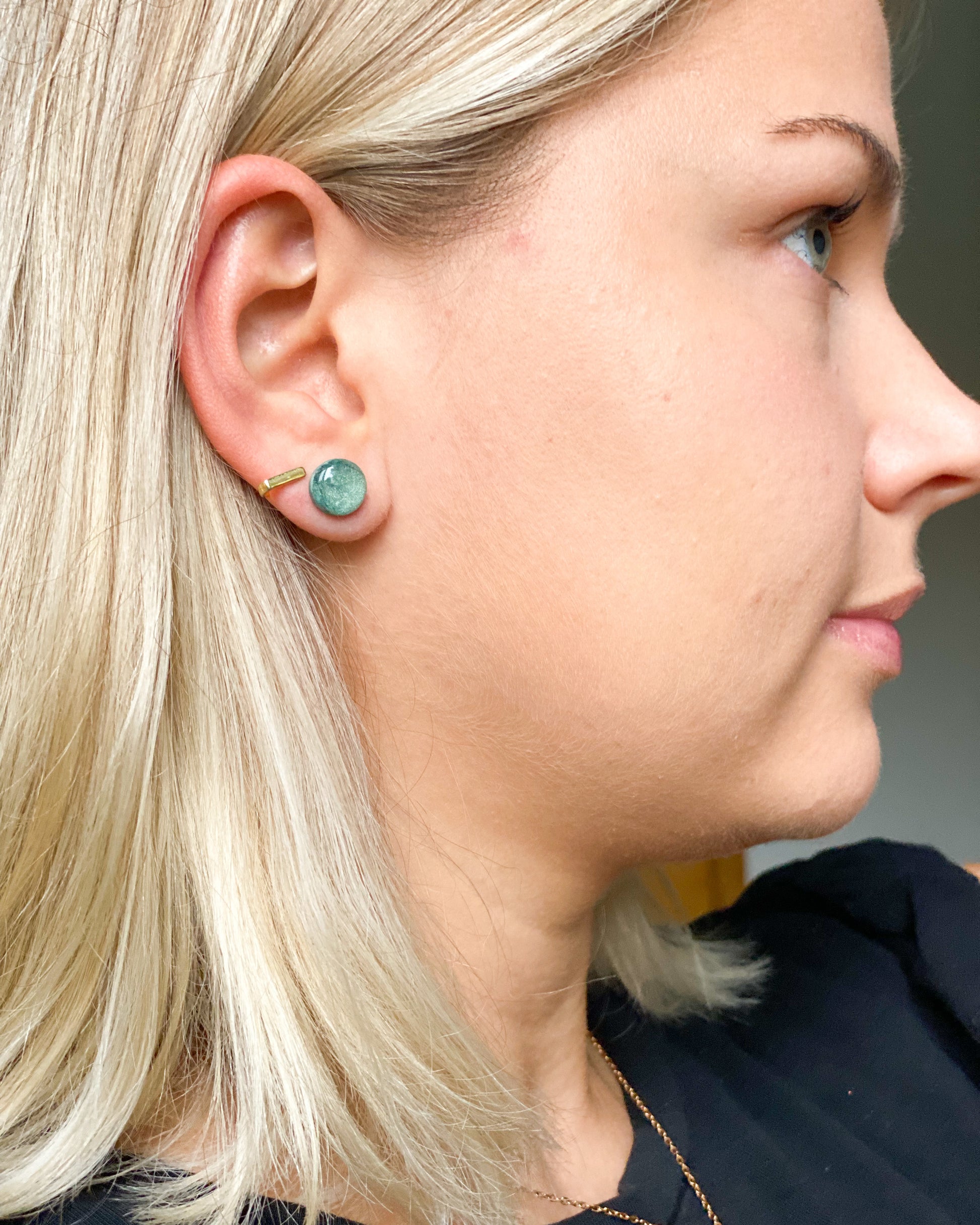 Green stellar stud earrings freeshipping - Ollijewelry