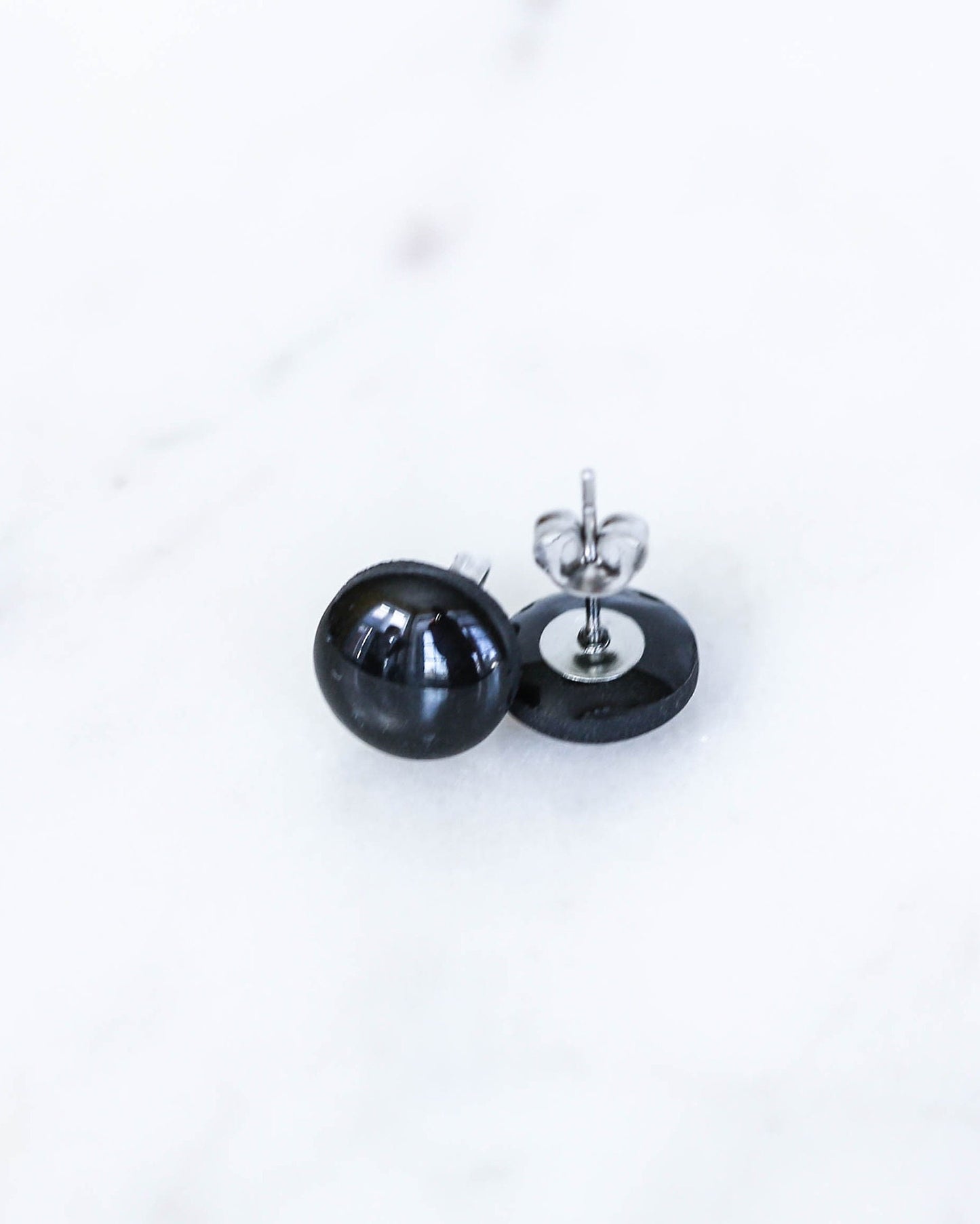 Simple black round studs freeshipping - Ollijewelry