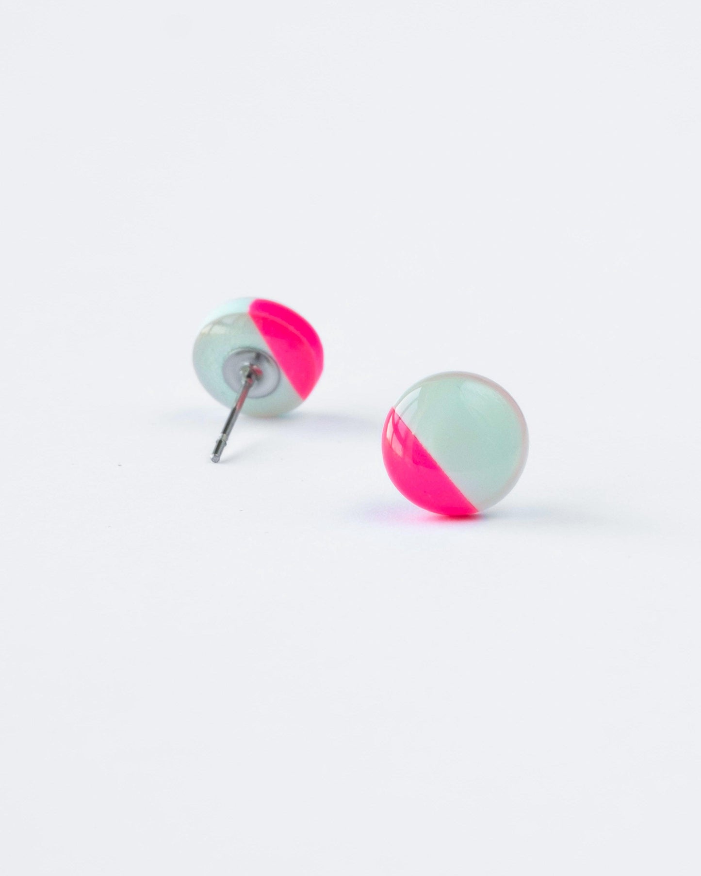 Mint and fuchsia delicate studs - Ollijewelry