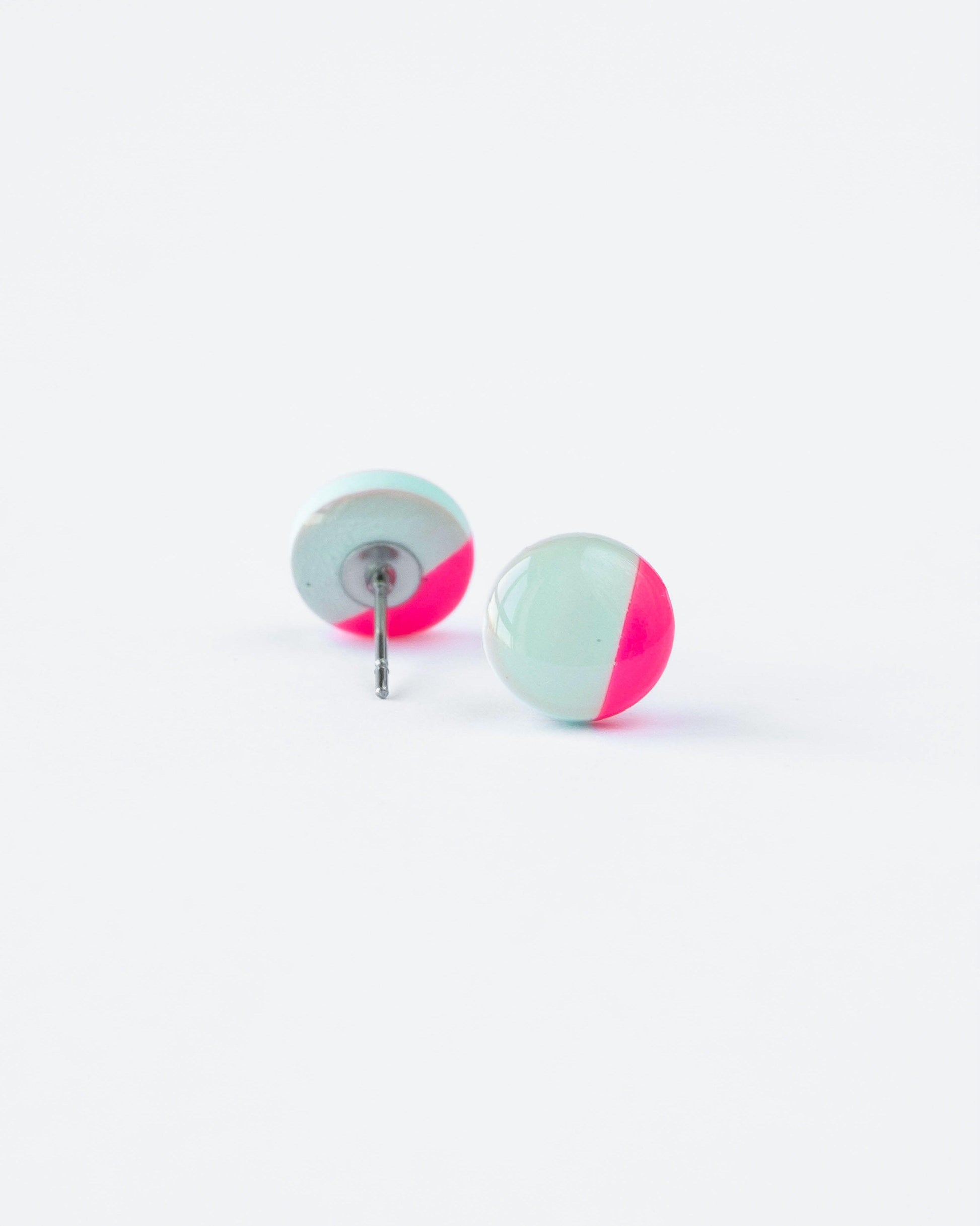 Mint and fuchsia delicate studs - Ollijewelry