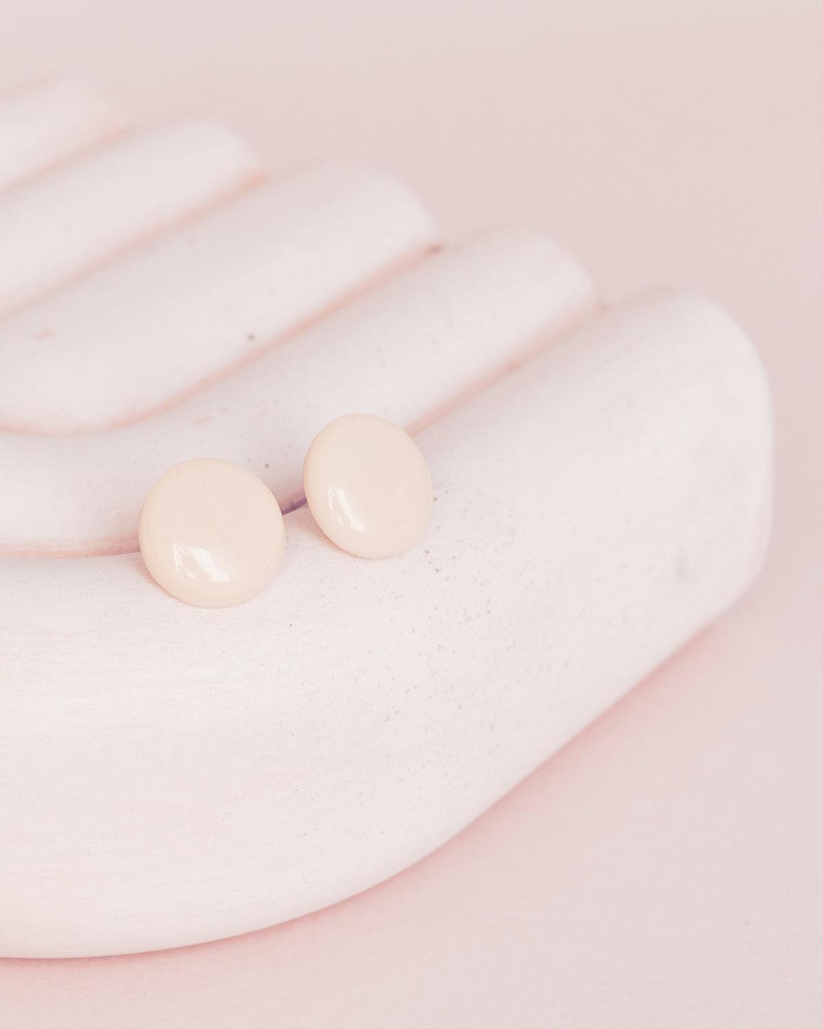 Nude stud earrings - Ollijewelry