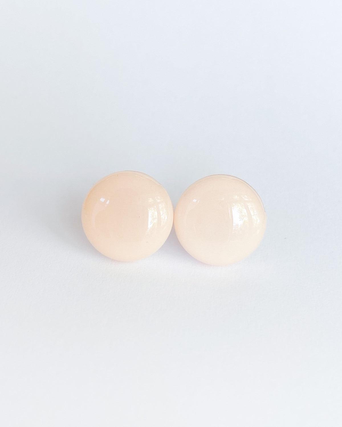 Nude stud earrings - Ollijewelry