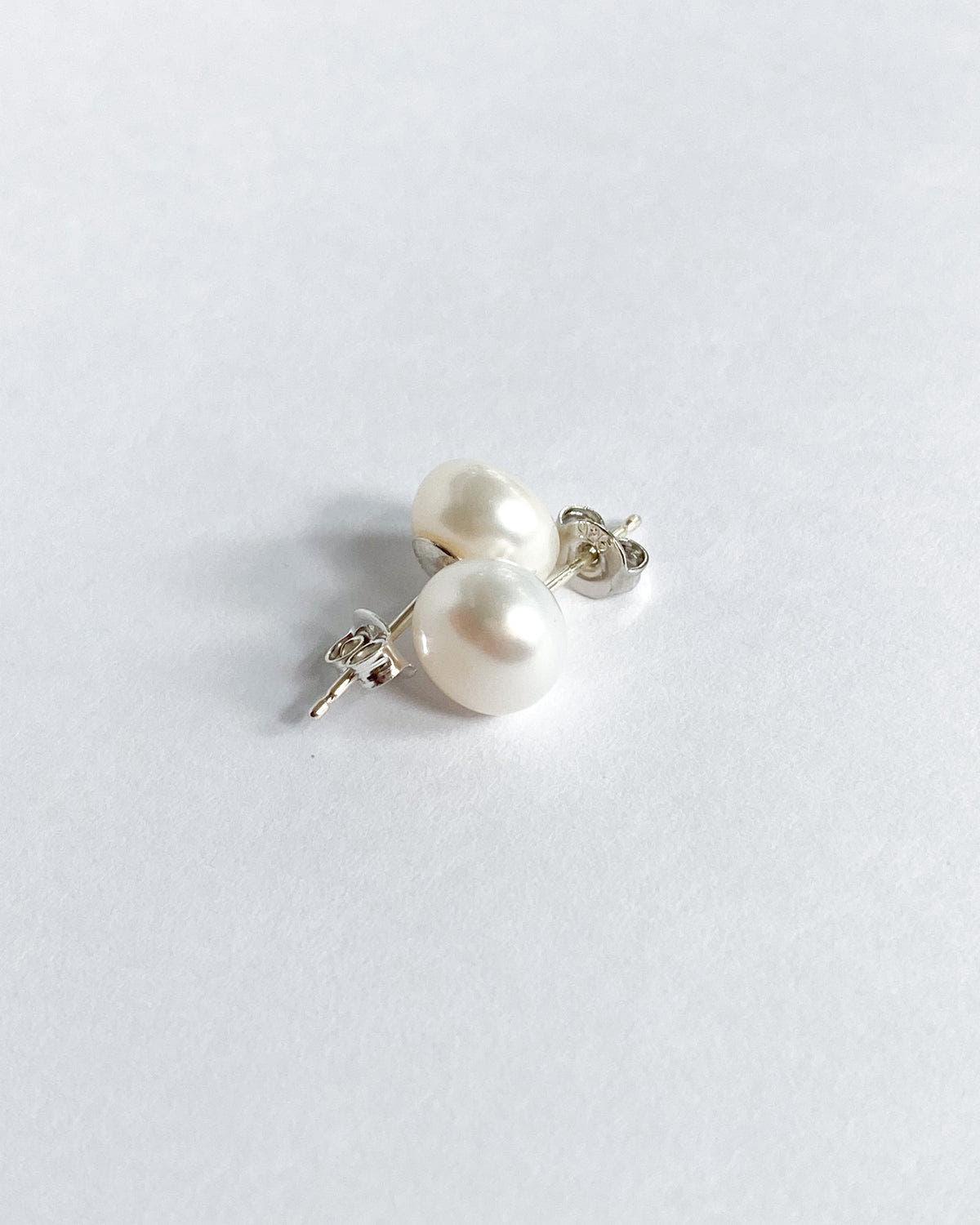 Real pearl stud earrings with silver posts, Christmas gift for her - Ollijewelry