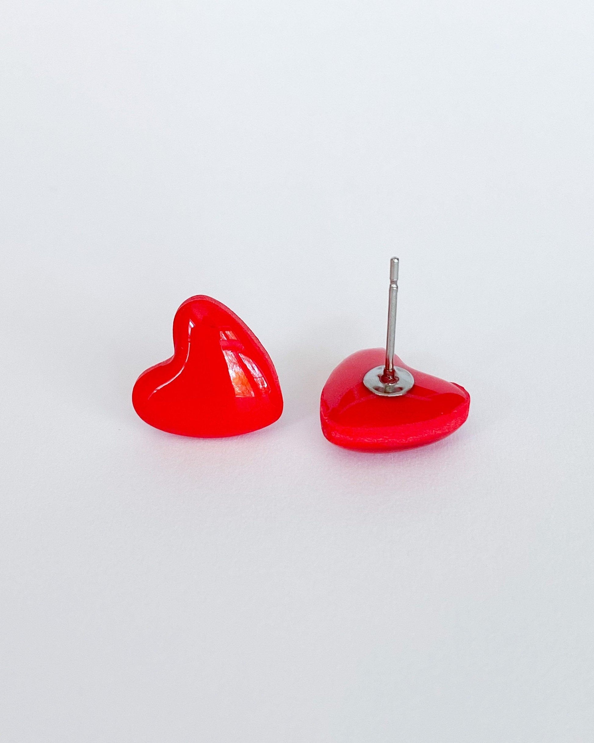 Red heart studs earrings - Ollijewelry