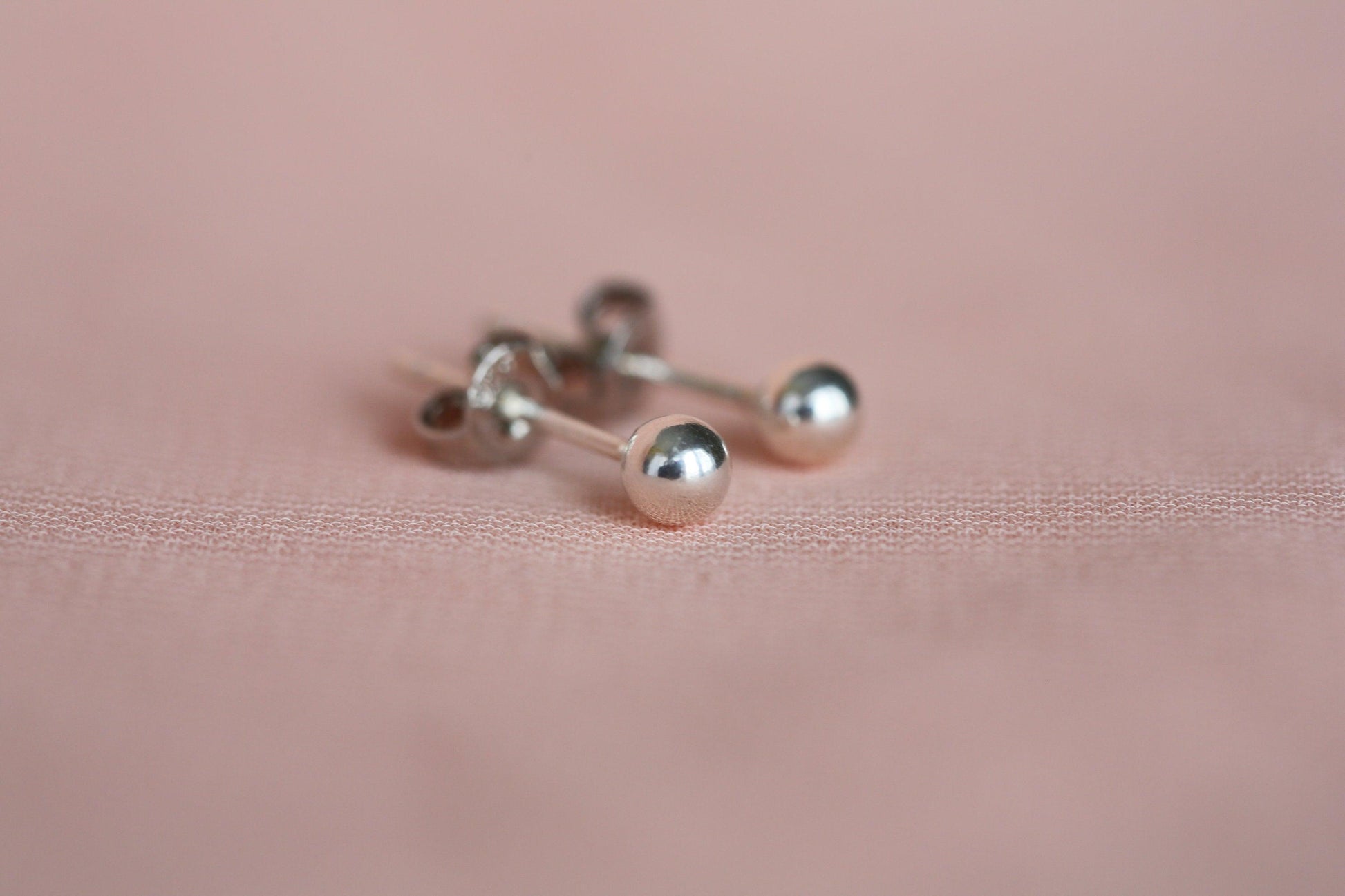 Silver stud earrings for sensitive ears - Ollijewelry