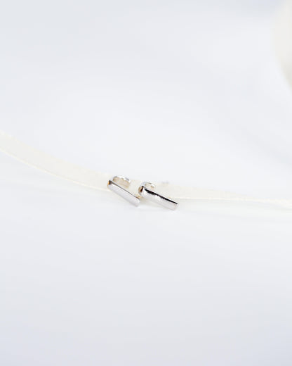 The Nicole in sterling silver Tiny suspender hoop earrings - Ollijewelry